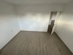 Glina stadion casa parter 4 camere - imagine 41