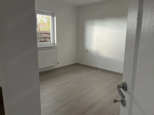 Glina stadion casa parter 4 camere - imagine 31