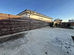 Glina stadion casa parter 4 camere - imagine 25