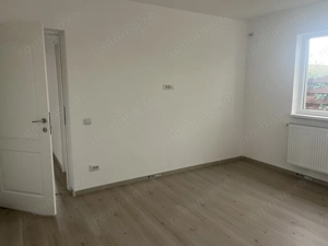 Glina stadion casa parter 4 camere - imagine 37