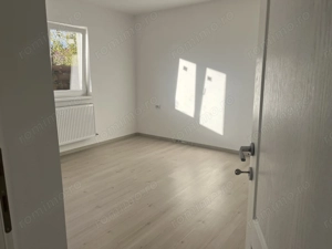 Glina stadion casa parter 4 camere - imagine 45