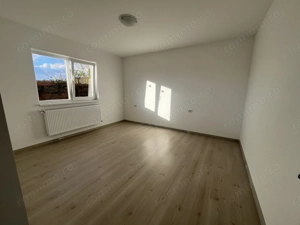 Glina stadion casa parter 4 camere - imagine 42