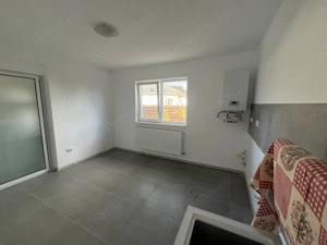 Glina stadion casa parter 4 camere - imagine 29