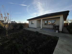 Glina stadion casa parter 4 camere - imagine 86