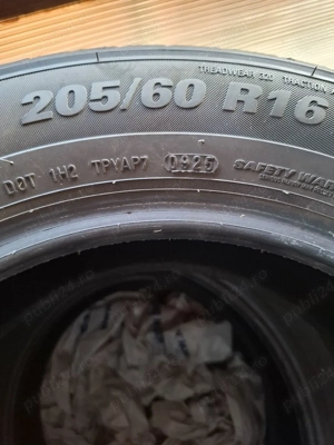 Vând anvelope de vară 