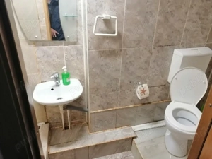 Închiriez 10 camere duble  - imagine 2