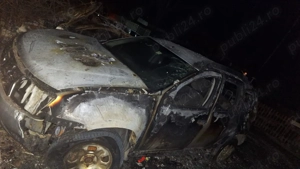 dezmembrez dacia duster 2016 euro 6 1.6 benzina sce 4x4 - imagine 4