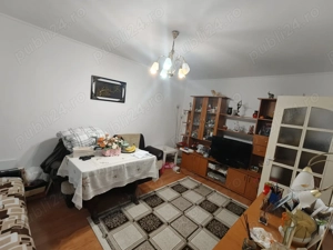 Vând apartament 3 camere decomandat - imagine 8