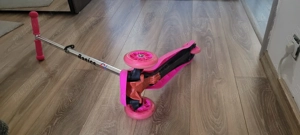 Vând trotineta folosita foarte putin