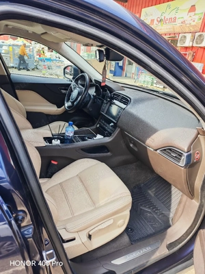 Jaguar F Pace  - imagine 9