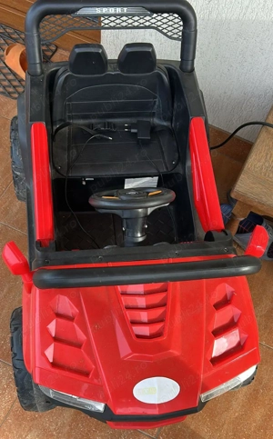 Vând mașinuță electrică