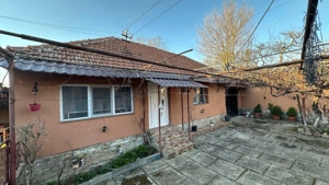 Casă și teren de vânzare   preț 70.000 euro (negociabil) - imagine 2