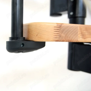 Scara Lumia - trepte curbate fag, amprenta minima 1425x635