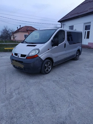 Renault Trafic an 2003 motor 1.9 dci 6 locuri si marfa - imagine 4