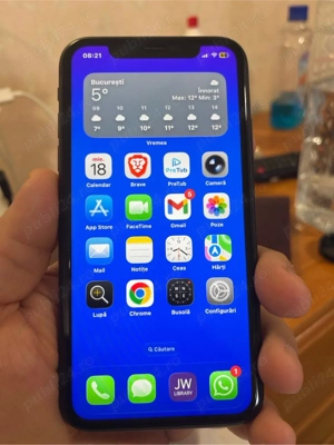 IPhone 11 ca nou 64g