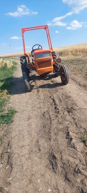 de vanzare tractor fiat 300 - imagine 2