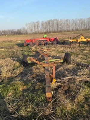 Vand utilaje agricole personale - imagine 7