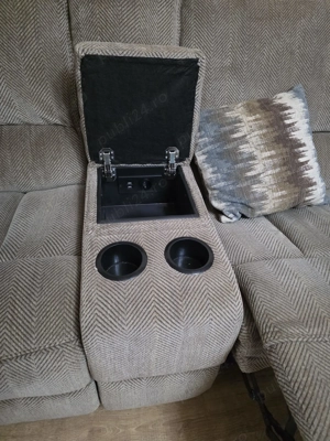 Canapea cu 3 reclinere