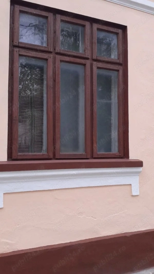 Vand casa - singur in curte - imagine 2