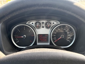 De vanzare: Ford Focus, 1,6 TDCI, decembrie 2010 - imagine 7