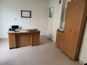 Spatiu comercial, zona 1 Mai