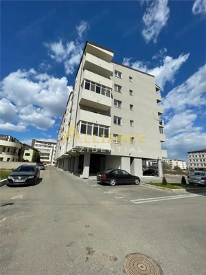 Apartament 3 camere Sector 4 - imagine 2