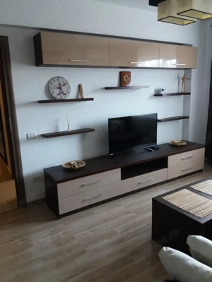 Proprietar - 2 camere decomandat+parcare - imagine 2