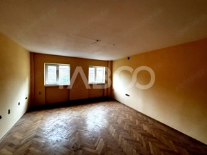 Apartament de vanzare  4 camere  110 mp Orasul de Jos Sibiu  - imagine 4