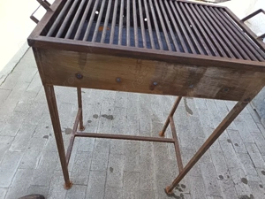 Vand grătar solid nou  ptr picnic