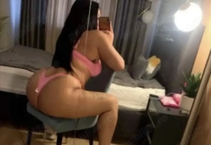 Buna sunt  nouă venita  - imagine 2