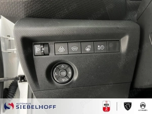 Citroen e-C4  electric varianta Shine  - imagine 8