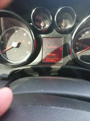 Opel Astra J fabricat in 2013 - imagine 6