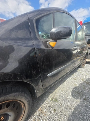 Dezmembrez Renault Scenic 2 Facelift | Motor 1.5 dCi (106 CP) - imagine 4