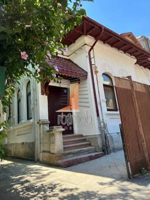 Vila de vanzare, situata intr-o zona exclusivista, Calea Dorobanti