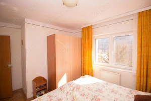 Apartament 4 camere de vanzare cu scara interioara si garaj zona centrala - imagine 4