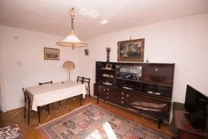 Apartament 4 camere de vanzare cu scara interioara si garaj zona centrala