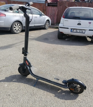 Trotineta electrica Xiaomi cu încarcator original
