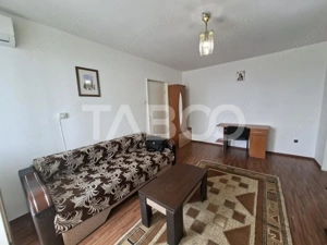 Apartament cu 2 camere si balcon de inchiriat in zona Mihai Viteazul