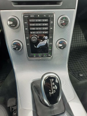 Vand Volvo S60-T5 automat - imagine 4