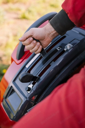 Tractor Japonez MITSUBISHI MTU26R (24.7 CP)   Nou, de la MACOS & HALL - imagine 18