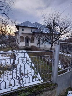 Casă de vânzare în centrul comunei Stâlpeni- Jud.Arges - imagine 3