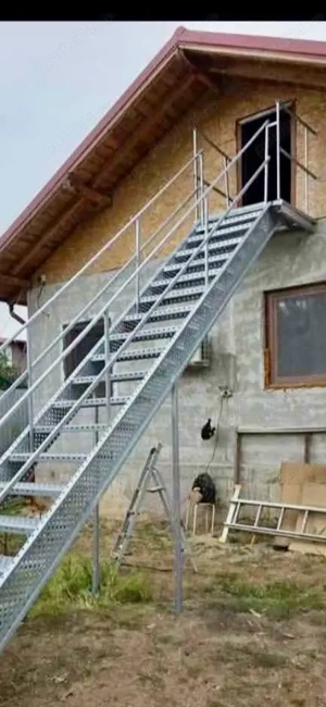 scari metalicie de vânzare