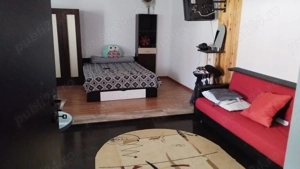 inchiriez apartament la casa - imagine 3