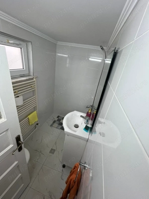 Biserica Ctin si Elena casa caramida - imagine 7