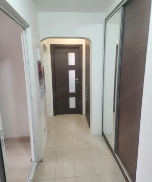 camere decomandat | Metrou Favorit 1 minut | Renovat | Liber | Etaj 8 - imagine 3