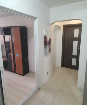 camere decomandat | Metrou Favorit 1 minut | Renovat | Liber | Etaj 8 - imagine 2
