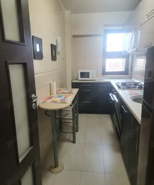 camere decomandat | Metrou Favorit 1 minut | Renovat | Liber | Etaj 8 - imagine 6
