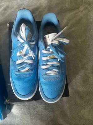 Nike Air Force 1 first use blue  - imagine 3