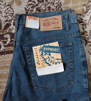 Vând blugi pentru bărbați