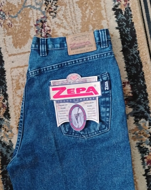 Vând blugi pentru bărbați